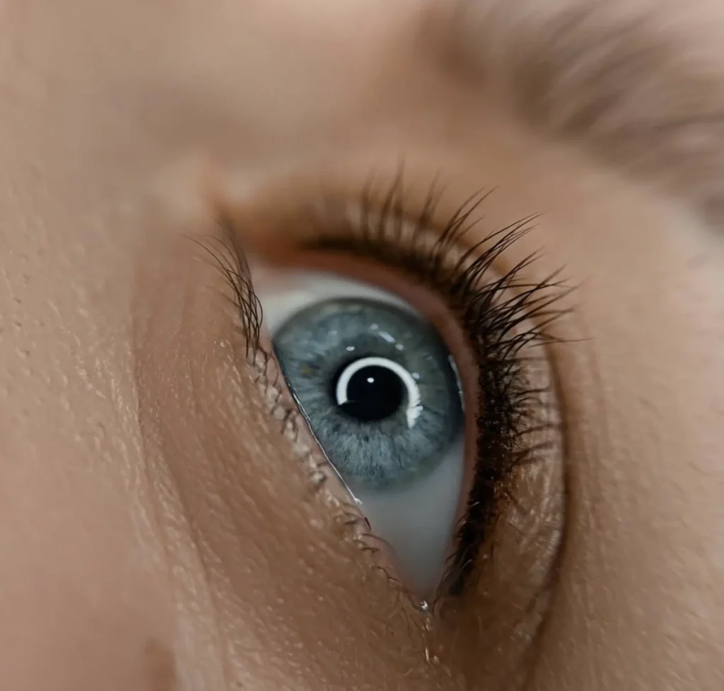 eyeliner tattoo